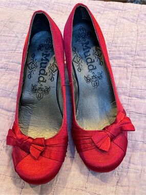 Mudd Red Bow Ballet Kitten Heels  - Women's 8
